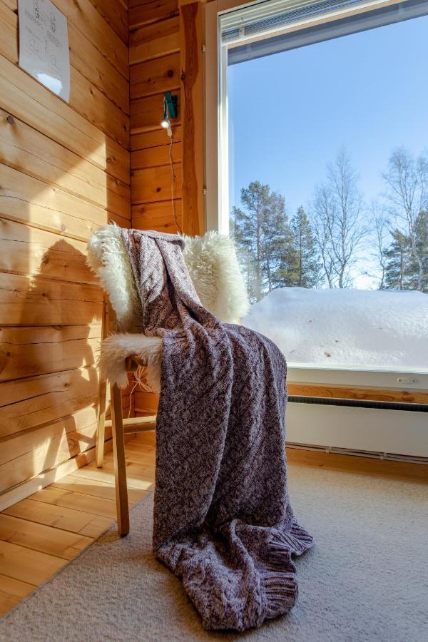Moekki - The White Blue Wilderness Lodge Inari Esterno foto